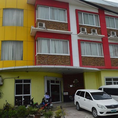 Arabelle Suites Tagbilaran City Bagian luar foto
