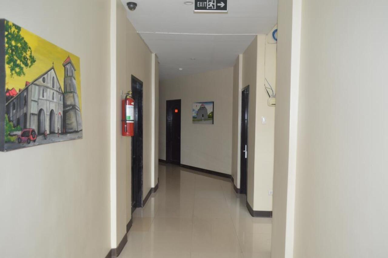 Arabelle Suites Tagbilaran City Bagian luar foto