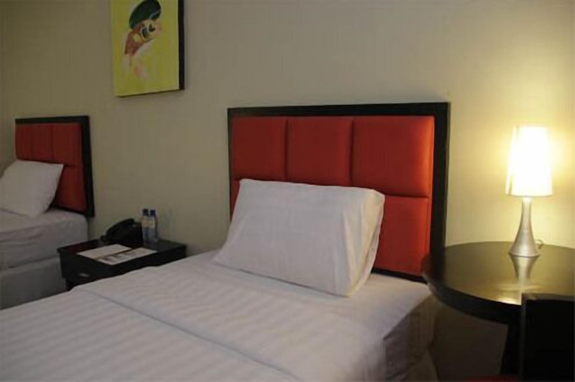 Arabelle Suites Tagbilaran City Bagian luar foto
