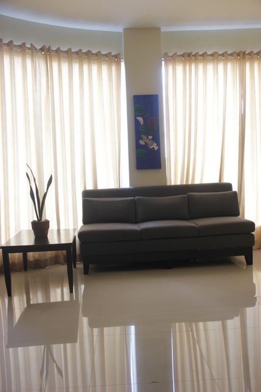Arabelle Suites Tagbilaran City Bagian luar foto