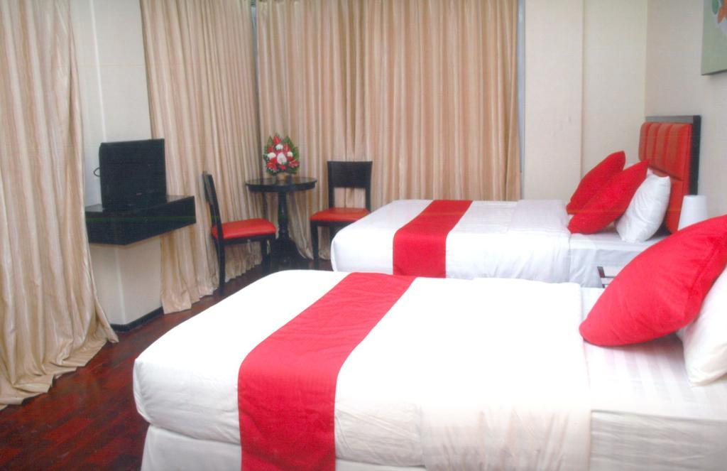 Arabelle Suites Tagbilaran City Bagian luar foto