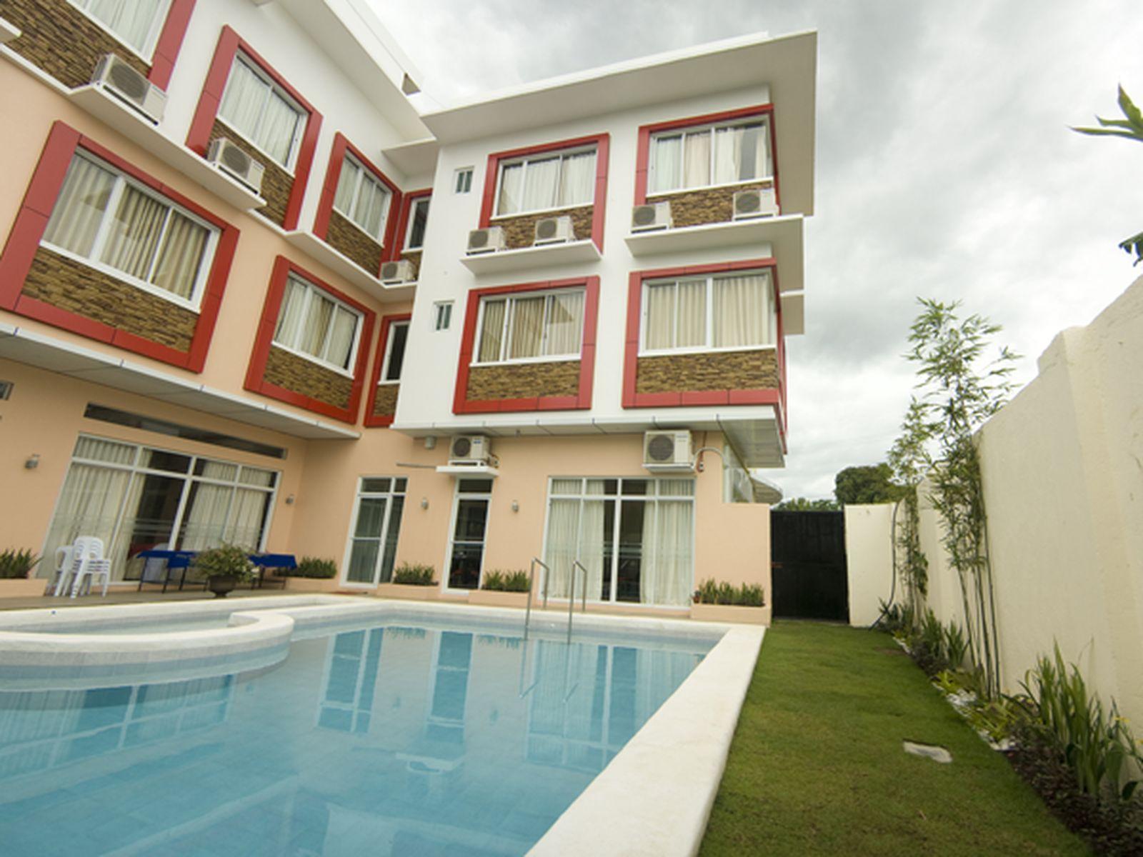 Arabelle Suites Tagbilaran City Bagian luar foto