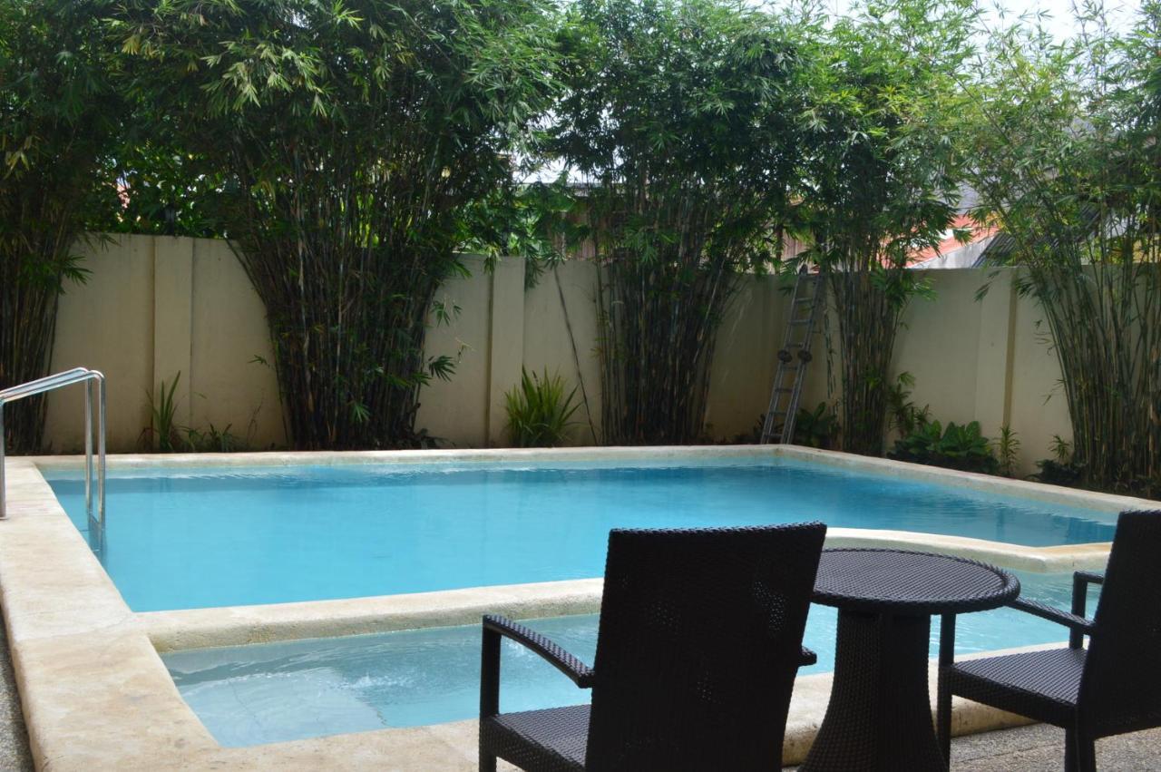 Arabelle Suites Tagbilaran City Bagian luar foto